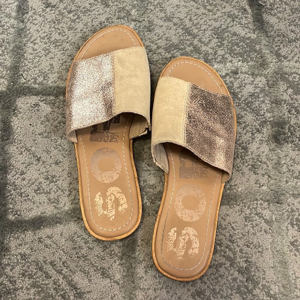 SOREL Nude/Rose gold Slippers